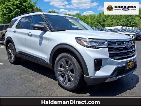 New 2026 Ford Explorer Active w/ Active Comfort Package AWD/4WD image 1