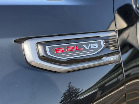 Used 2019 GMC Sierra 1500 AT4 w/ Off Road Performance Package image 11