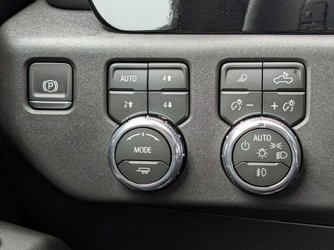 New 2026 GMC Sierra 1500 Elevation w/ Elevation Premium Package AWD/4WD image 41