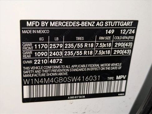 Certified 2025 Mercedes-Benz GLB 250 image 27