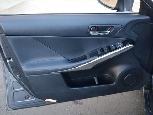 Used 2016 Lexus IS 200t 4dr Sedan image 13