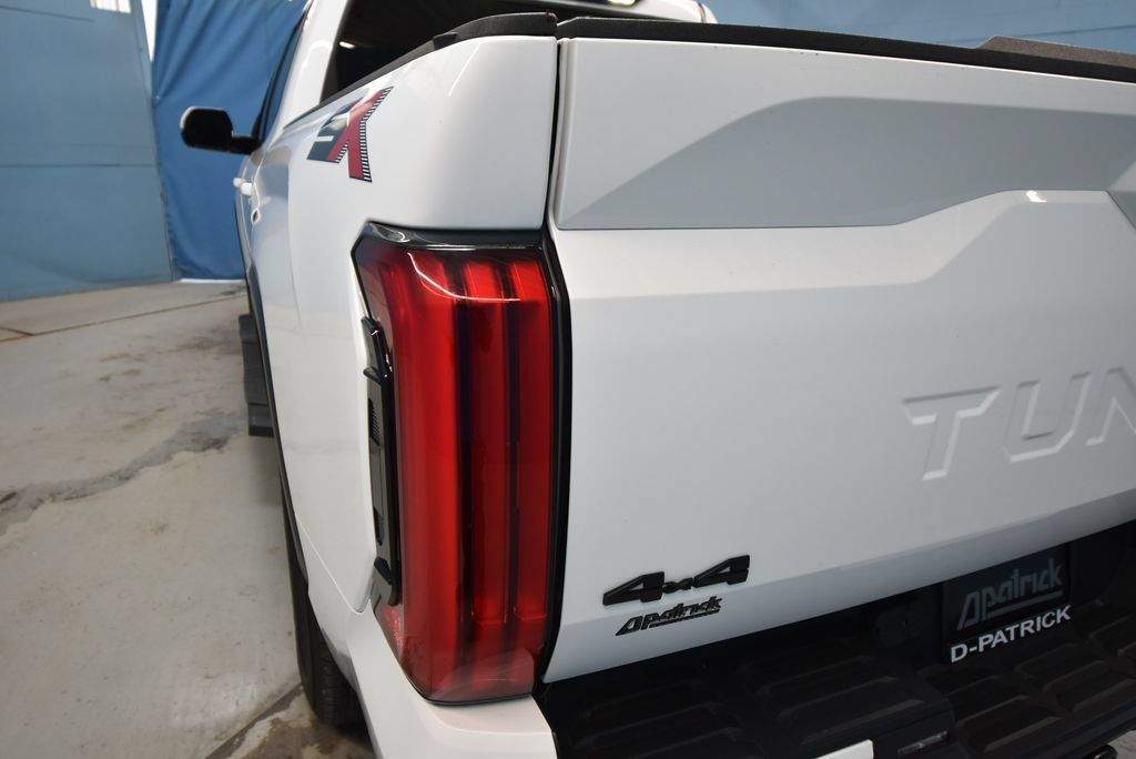 Used 2023 Toyota Tundra SR5 w/ SR5 Convenience Package AWD/4WD image 40