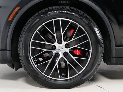 Certified 2025 Porsche Macan 4S Electric image 35