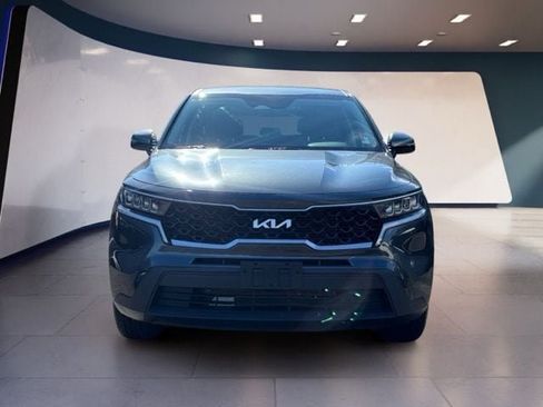 Certified 2023 Kia Sorento LX AWD/4WD image 7