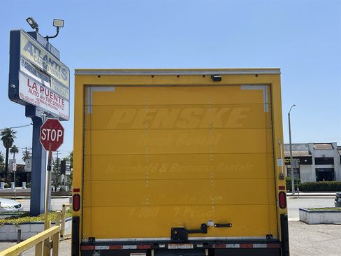 Used 2022 Ford E-350 and Econoline 350 Super Duty RWD image 3