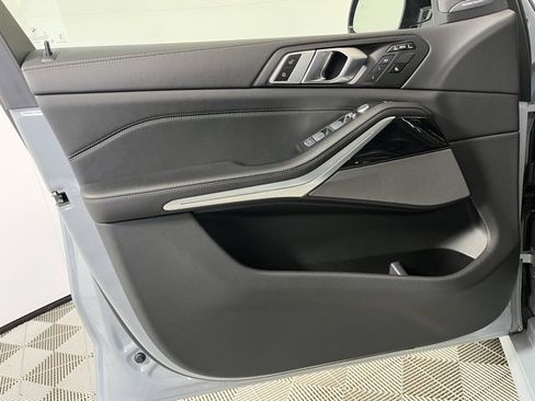 Used 2024 BMW X7 xDrive40i w/ M Sport Package image 10