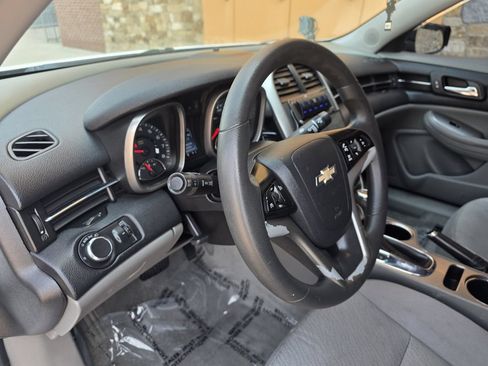 Used 2015 Chevrolet Malibu LS FWD image 11