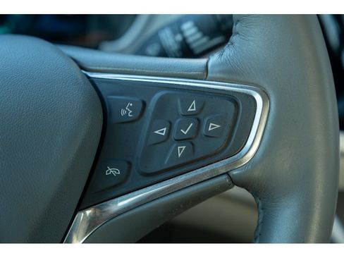 Used 2017 Chevrolet Volt LT w/ Comfort Package FWD image 18