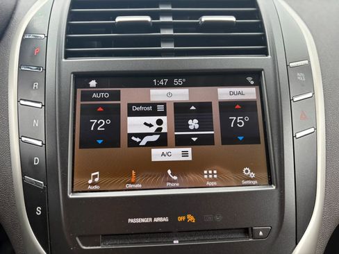Used 2019 Lincoln MKC Premiere AWD/4WD image 27