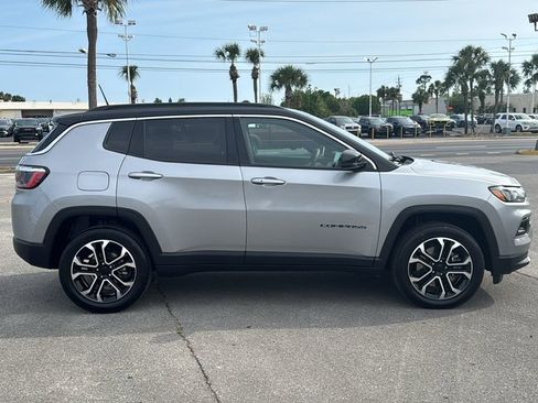 Used 2024 Jeep Compass Limited AWD/4WD image 6