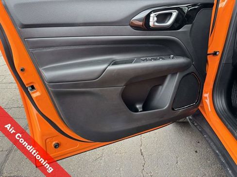 New 2026 Jeep Compass Latitude image 15