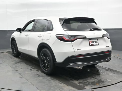 New 2026 Honda HR-V Sport image 8