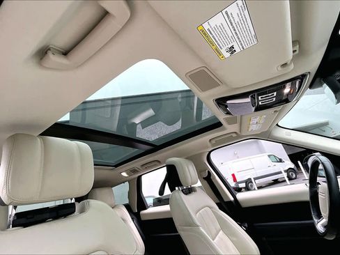 Used 2021 Land Rover Range Rover Sport HSE Silver Edition image 12