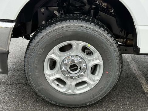 New 2026 Ford F250 XLT w/ FX4 Off-Road Package image 7
