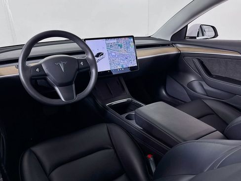 Used 2021 Tesla Model 3 Standard Range Plus image 29