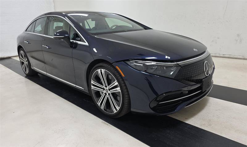 Used 2022 Mercedes-Benz EQS 580 4MATIC Sedan image 3