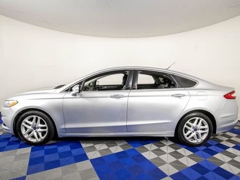Used 2015 Ford Fusion SE w/ Equipment Group 202A FWD image 7