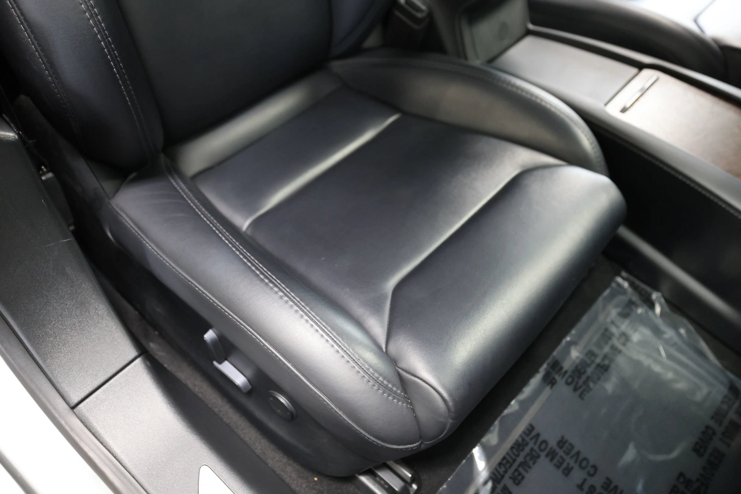 Used 2018 Tesla Model S 100D AWD/4WD image 36