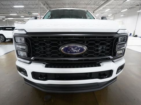 Used 2024 Ford F250 XL w/ STX Appearance Package AWD/4WD image 21