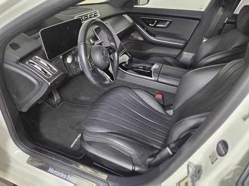 Certified 2022 Mercedes-Benz S 500 4MATIC image 11