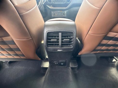 Used 2022 Ford Bronco Sport Outer Banks w/ Tech Package AWD/4WD image 12