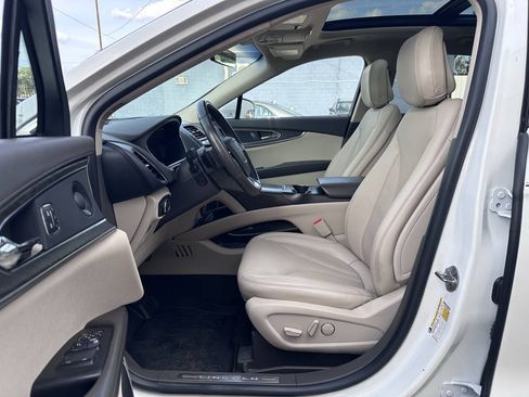 Used 2020 Lincoln Nautilus Reserve AWD/4WD image 13