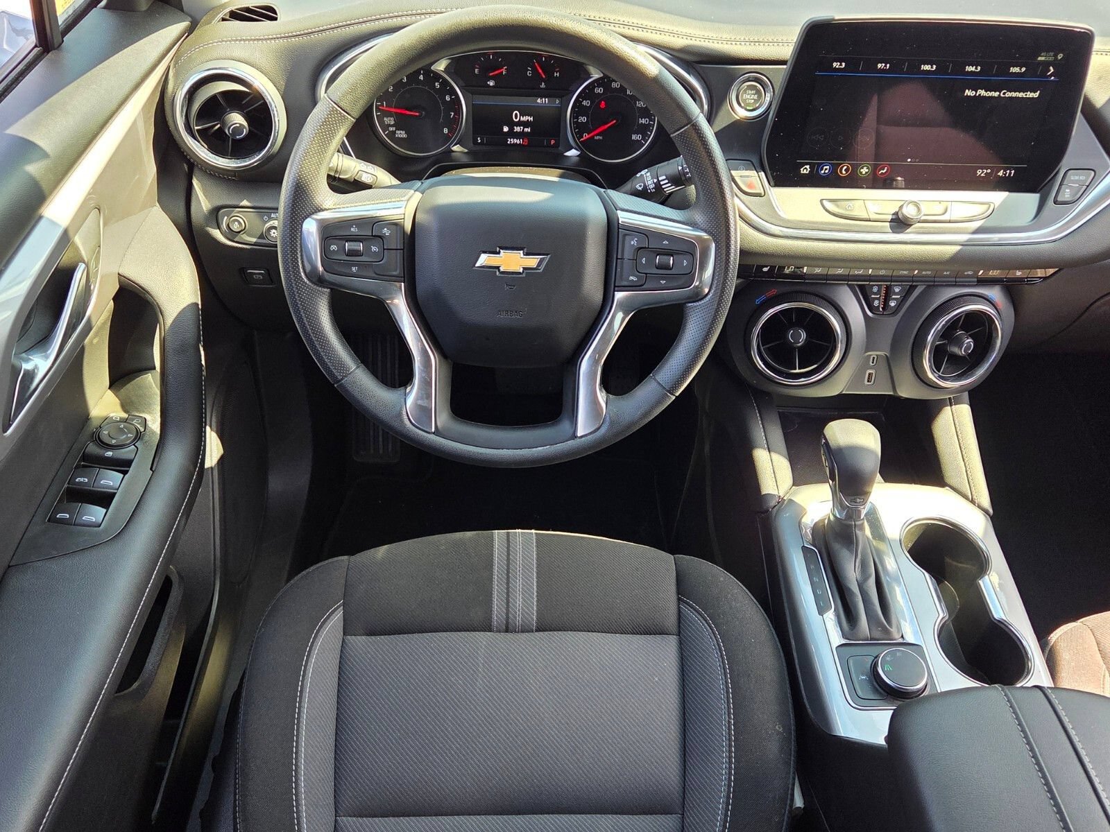 Used 2025 Chevrolet Blazer LT FWD image 7