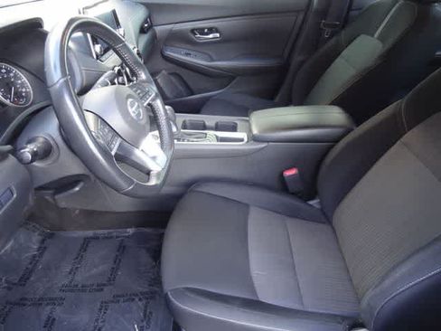 Used 2022 Nissan Sentra SV w/ All-Weather Package FWD image 6
