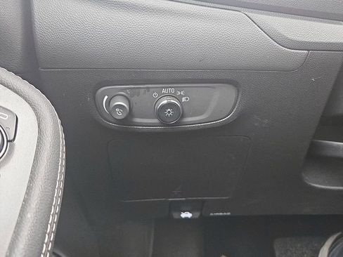 Used 2025 Buick Encore GX Preferred image 21