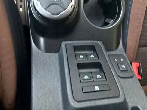 Used 2021 Ford Bronco Outer Banks AWD/4WD image 27