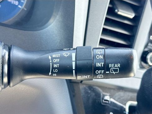 Used 2019 Toyota Sienna LE FWD image 13