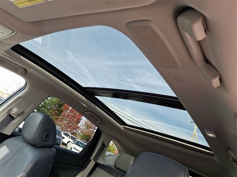 Certified 2021 Acura RDX w/ Technology Package image 14