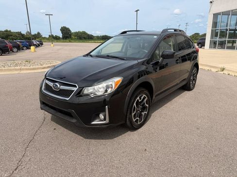 Used 2017 Subaru Crosstrek 2.0i Premium AWD/4WD image 7