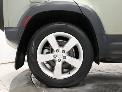 Used 2022 Land Rover Defender 110 SE image 94