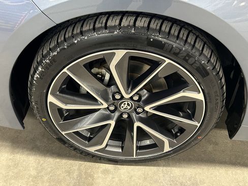 Used 2020 Toyota Corolla XSE image 13