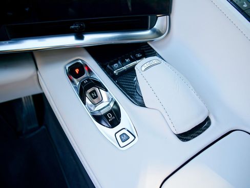 Used 2023 Chevrolet Corvette Stingray Premium Cpe w/ Z51 Performance Package image 32