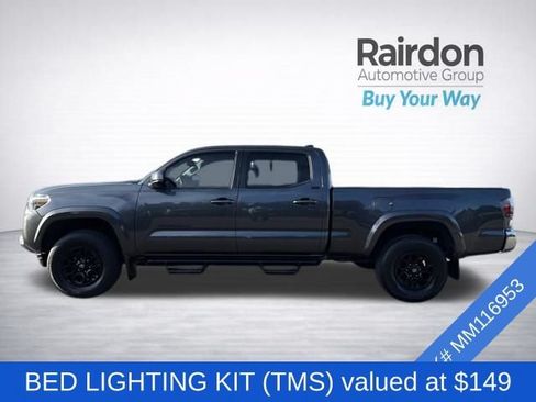 Used 2021 Toyota Tacoma SR5 AWD/4WD image 4