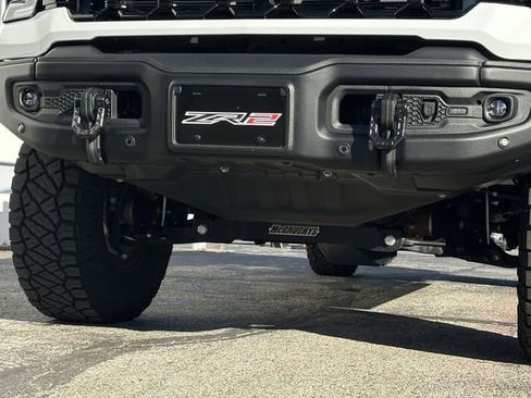 Used 2025 Chevrolet Silverado 2500 ZR2 w/ ZR2 Bison Edition AWD/4WD image 12