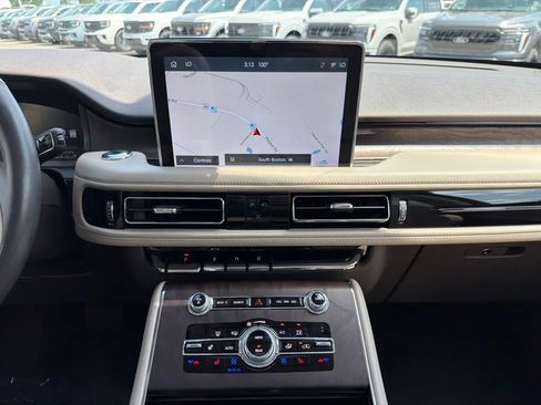 Used 2020 Lincoln Aviator Reserve w/ Equipment Group 201A AWD/4WD image 31