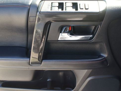 Used 2024 Toyota 4Runner TRD Off-Road Premium image 30