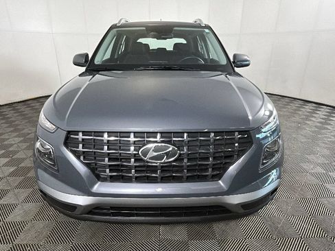Used 2026 Hyundai Venue SEL FWD image 9