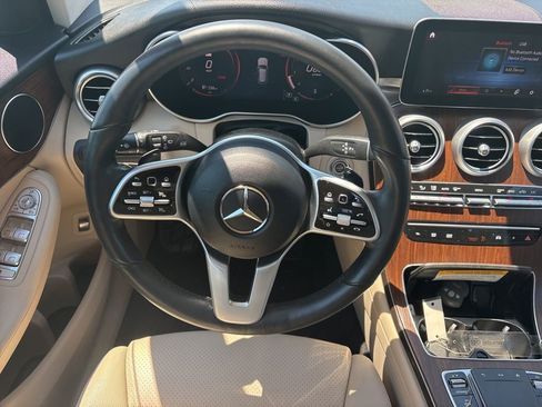 Used 2022 Mercedes-Benz GLC 300 4MATIC image 15