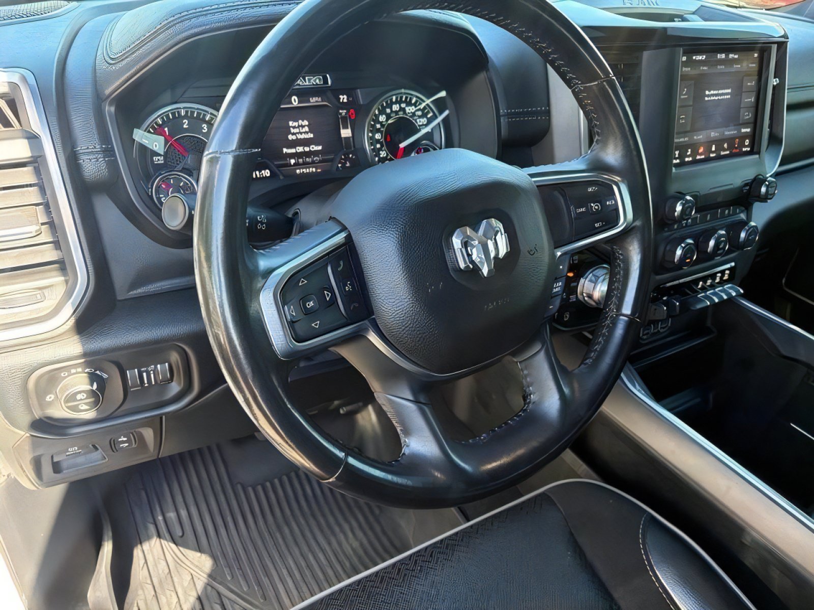 Used 2021 RAM 1500 Laramie w/ Sport Appearance Package AWD/4WD image 15