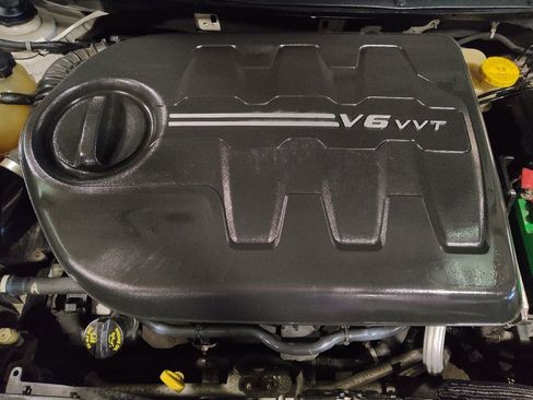 Used 2014 Jeep Cherokee Trailhawk w/ Comfort/Convenience Group image 30