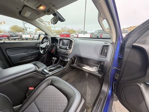 Used 2017 Chevrolet Colorado Z71 image 24