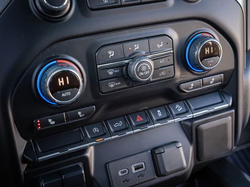 Used 2021 Chevrolet Silverado 1500 LT Trail Boss w/ Bed Protection Package image 24