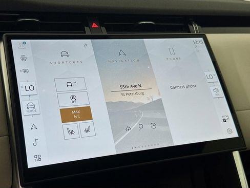 Used 2025 Land Rover Discovery Sport S image 14