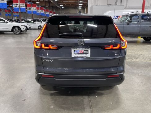 Used 2025 Honda CR-V EX image 4