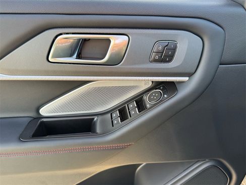 New 2026 Ford Explorer ST w/ Sun And Sound Package image 9