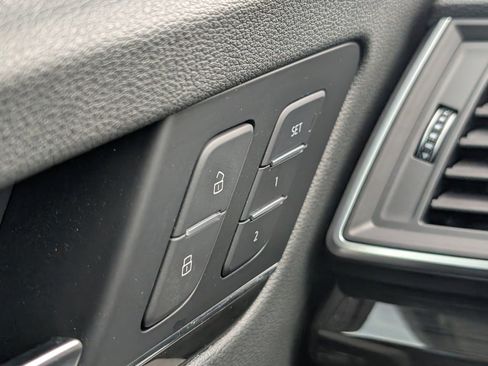 Used 2019 Audi Q5 Prestige image 12